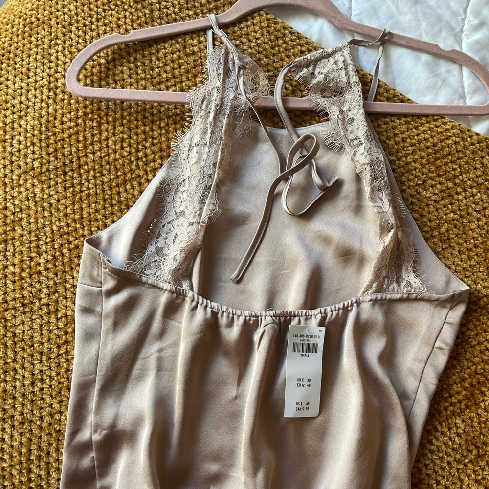 Abercrombie silk mauve bodysuit size S. New with tags